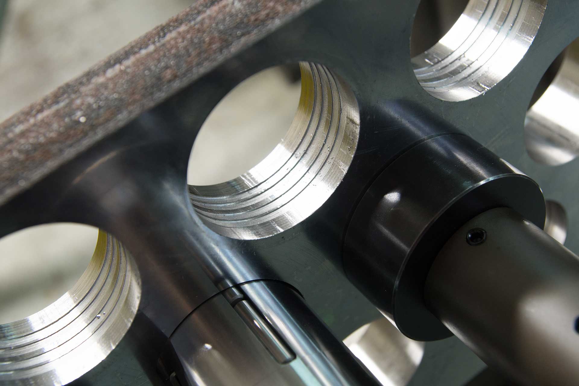 Tube installation tools